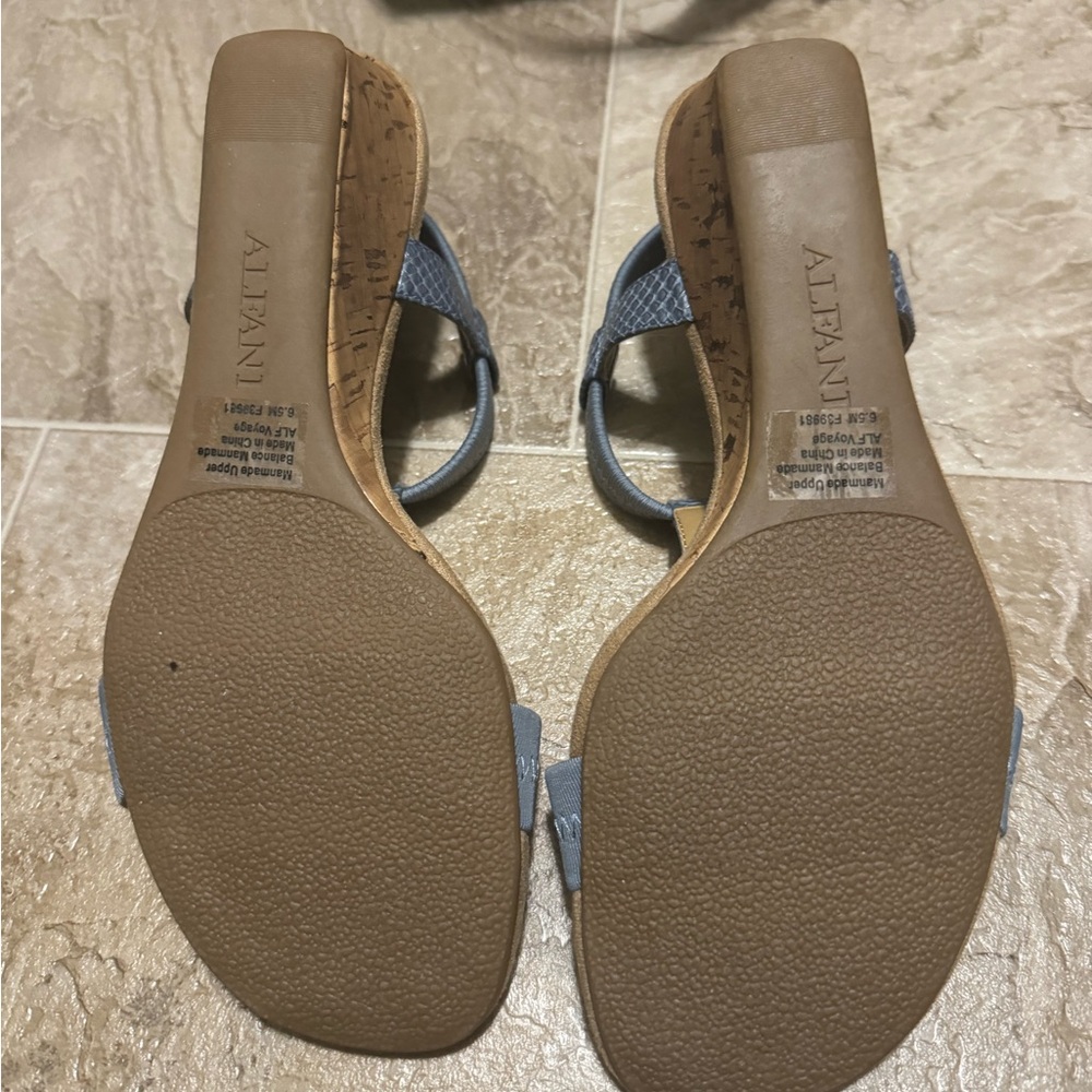 Alfani Sandals - Picture 3 of 3